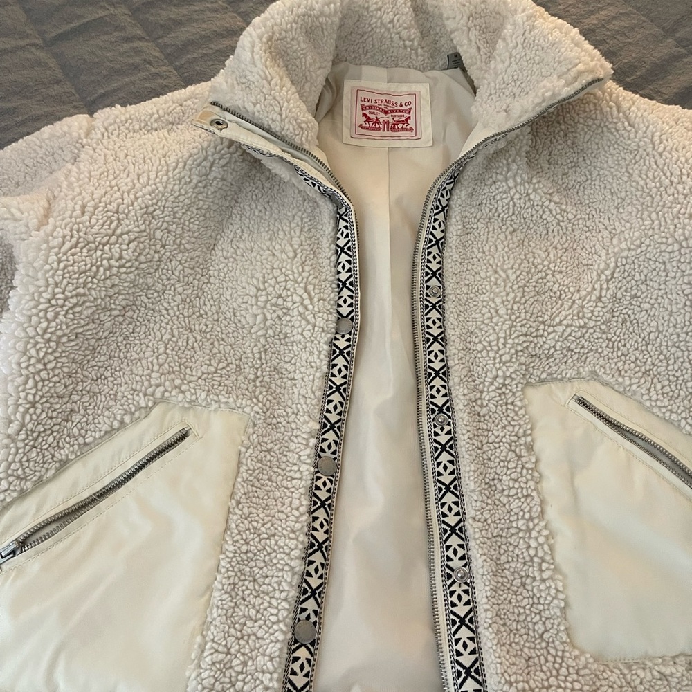 Levis, size medium, Shepard jacket, off white